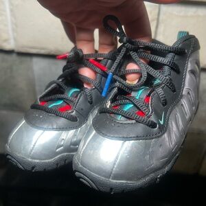 Light Blue, Midnight Blue, Red & Silver Foams 💙